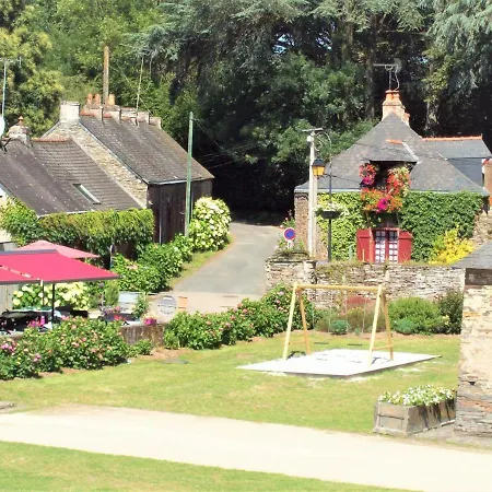 Du Fourneau